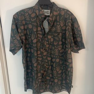 Howler Bros. Short sleeve button down